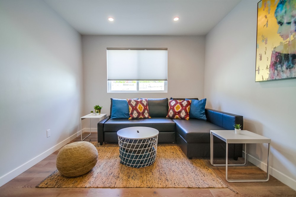 Virtual tour photo 12 of 28 for 2160 Emerald St