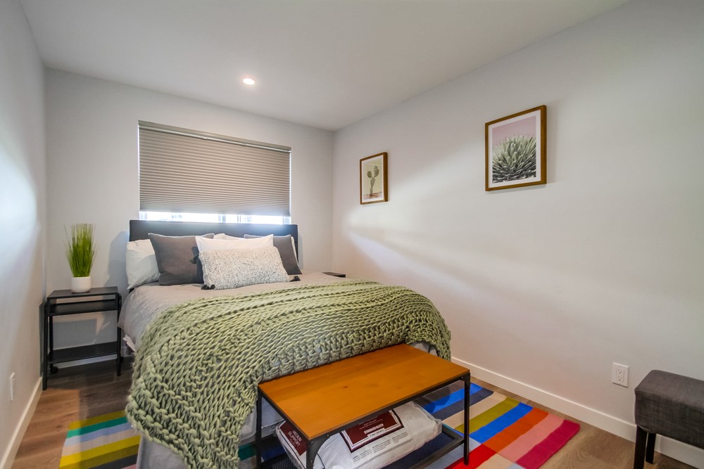 Virtual tour photo 24 of 28 for 2160 Emerald St