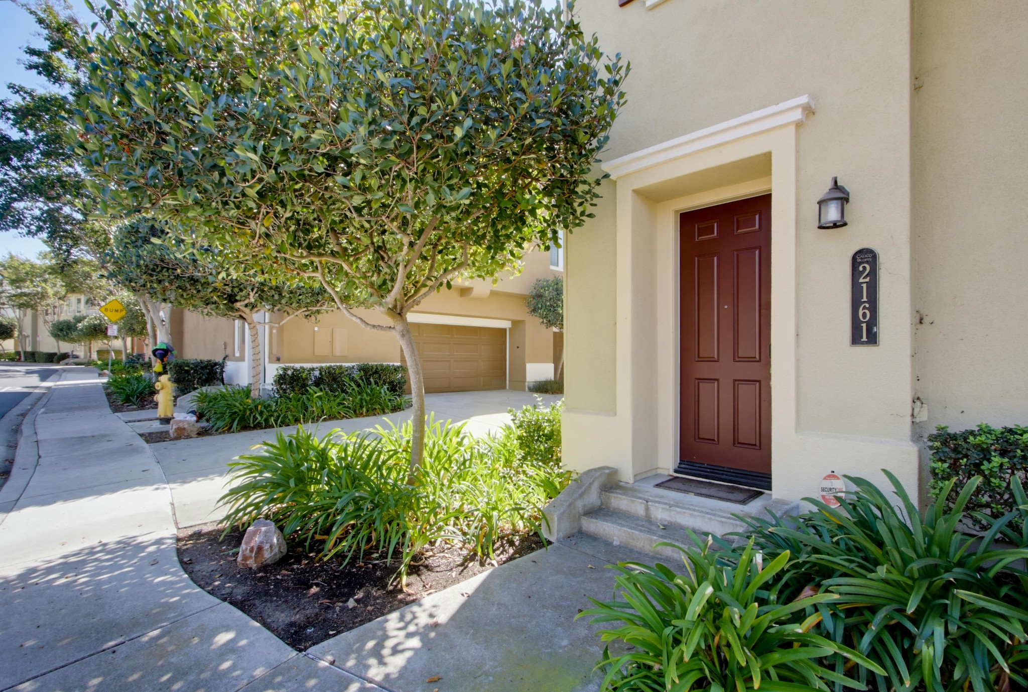 Virtual tour photo 4 of 40 for 2161 Silverado St