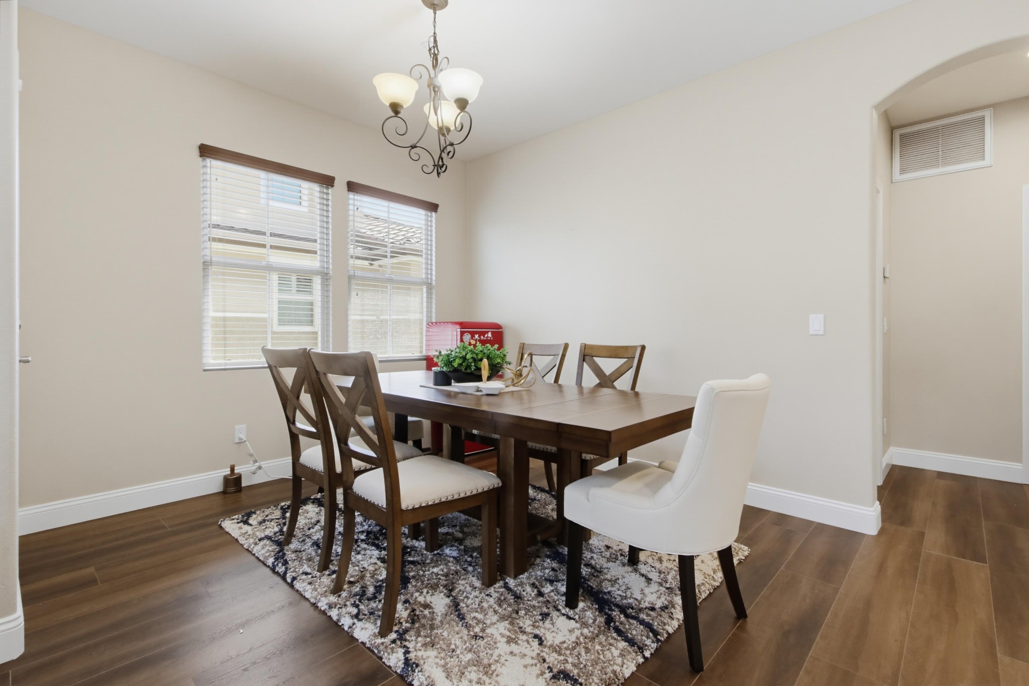 Virtual tour photo 11 of 40 for 2161 Silverado St