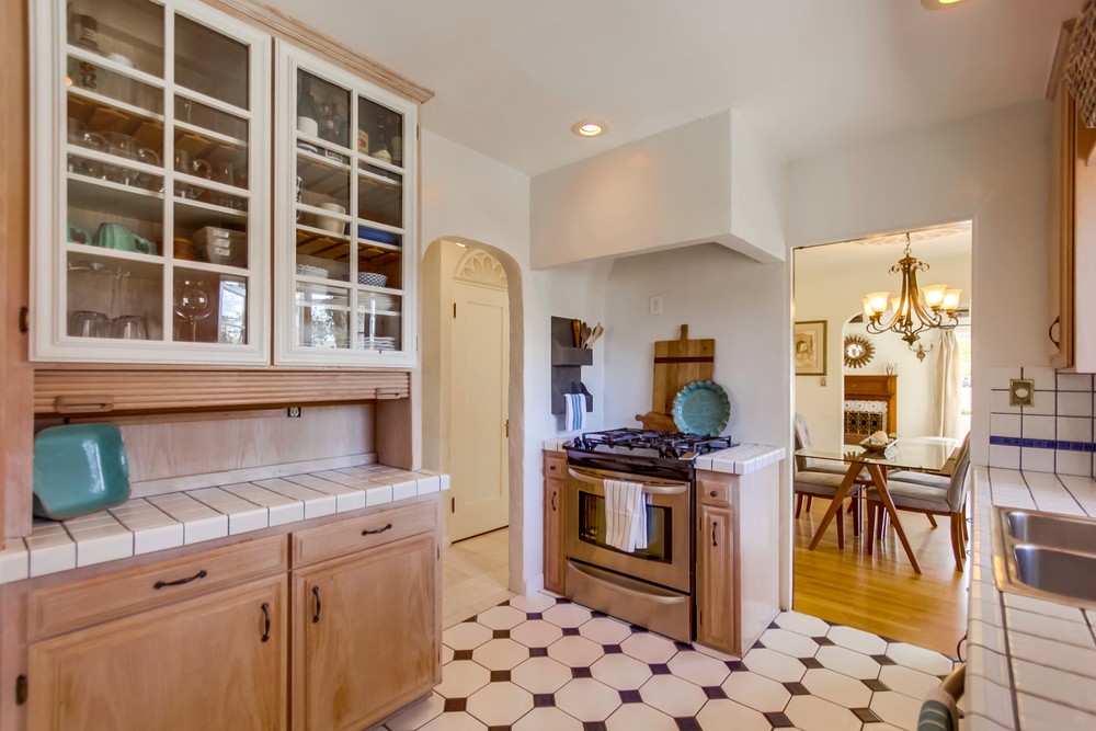 Virtual tour photo 21 of 56 for 2166 Pine St