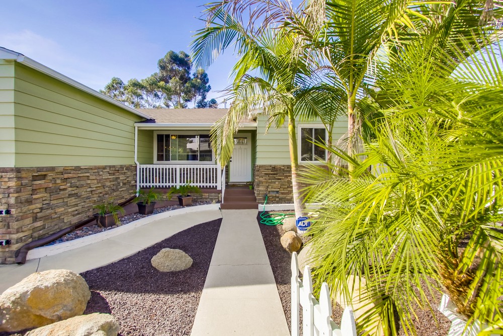 Virtual tour photo 7 of 61 for 2168 Pentuckett Ave