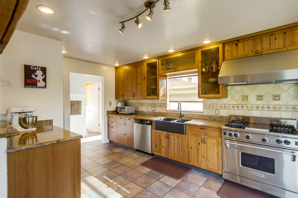 Virtual tour photo 24 of 61 for 2168 Pentuckett Ave