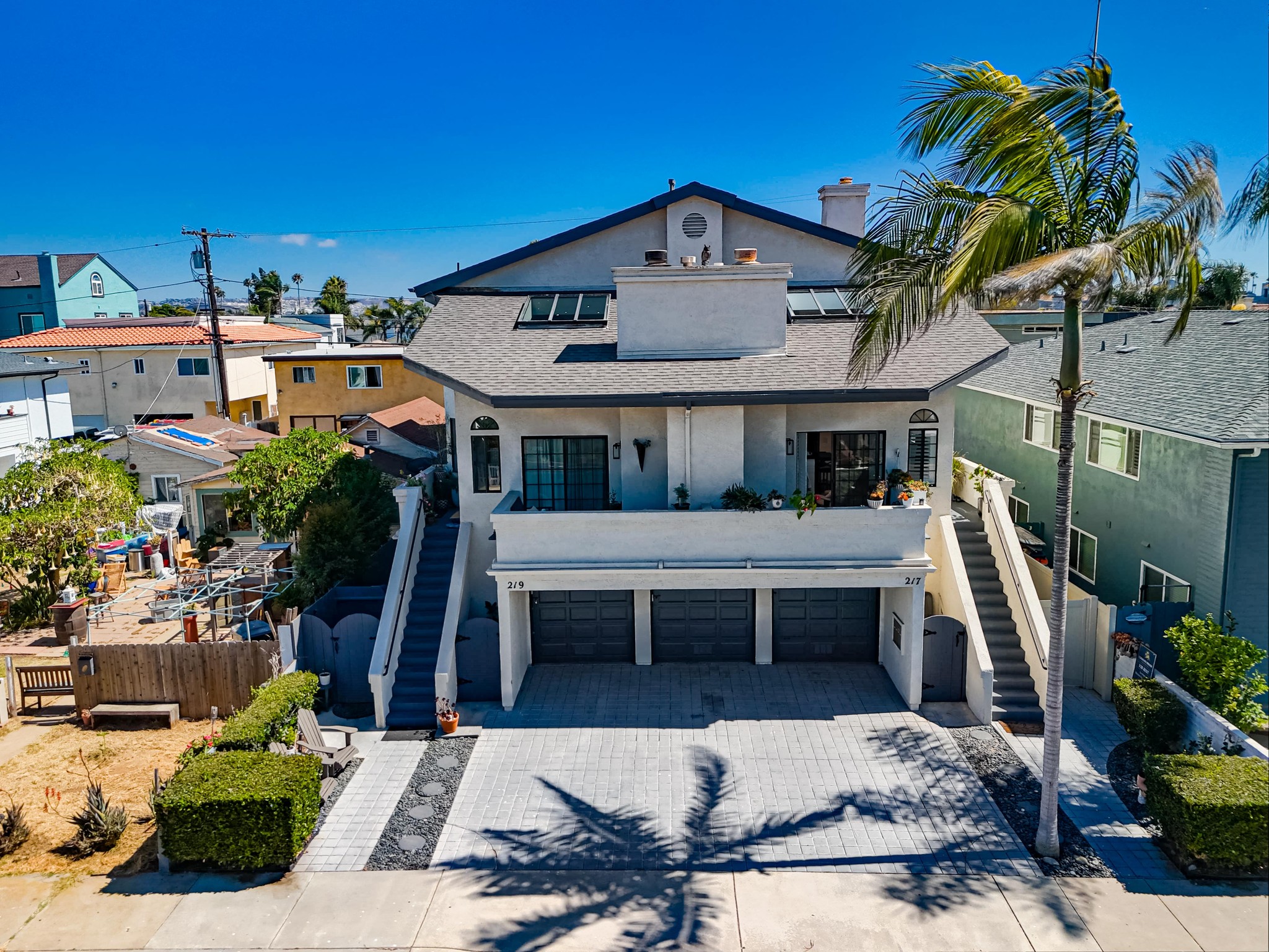 Virtual tour photo 5 of 16 for 217 Elm Ave