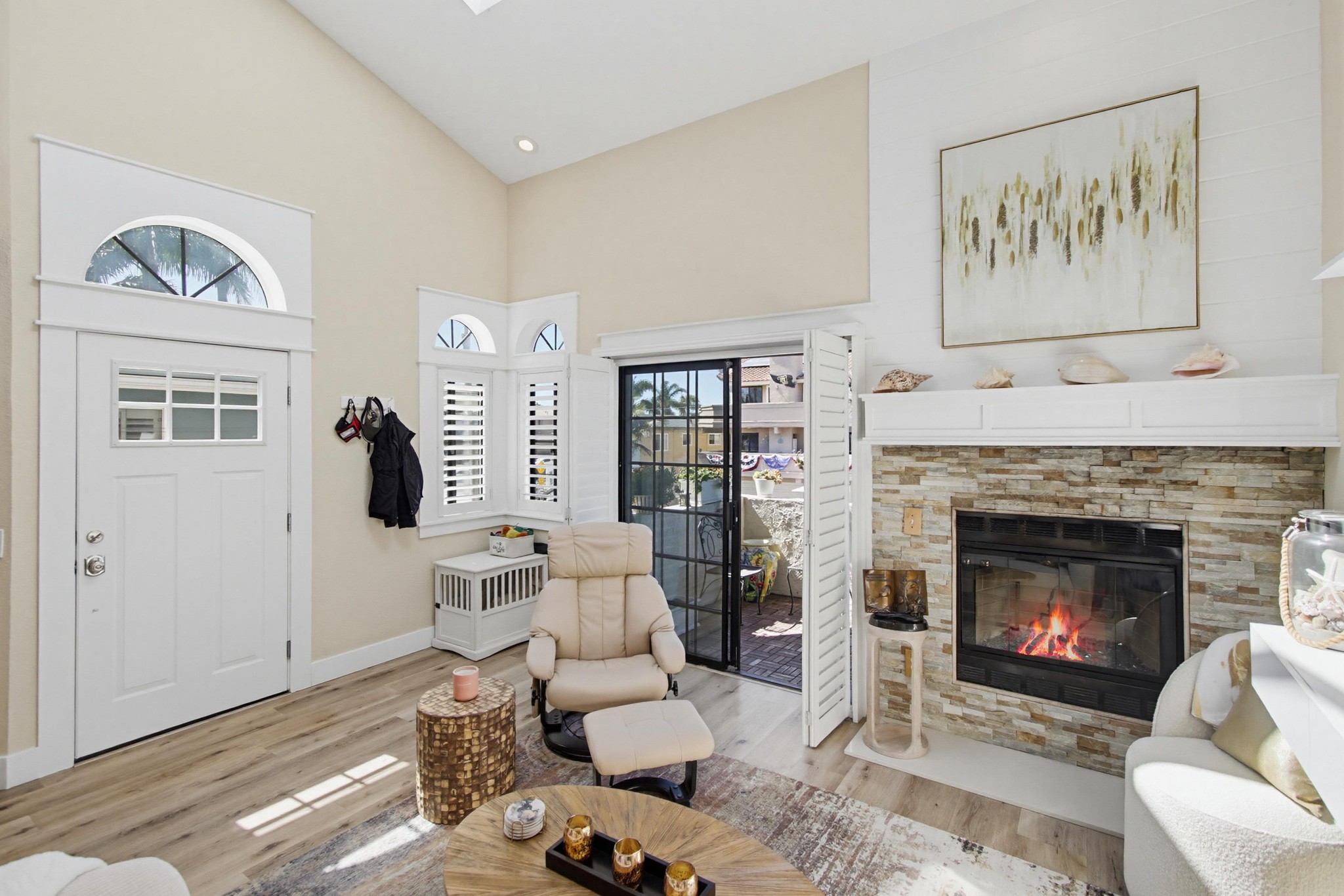 Virtual tour photo 14 of 84 for 217 Elm Ave