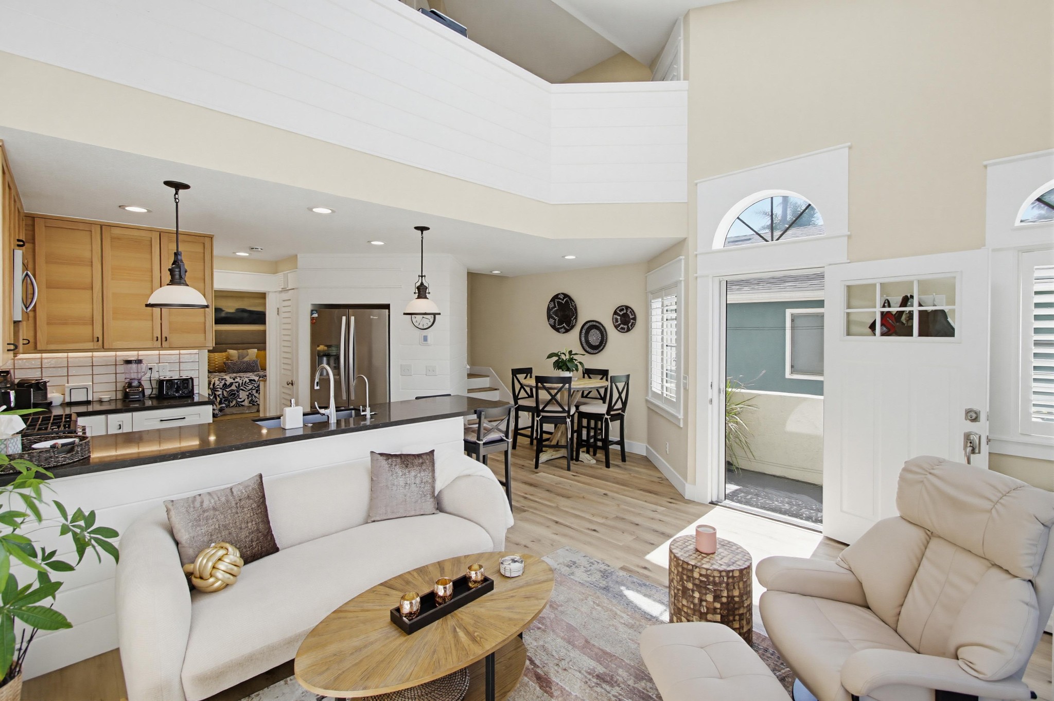 Virtual tour photo 16 of 84 for 217 Elm Ave