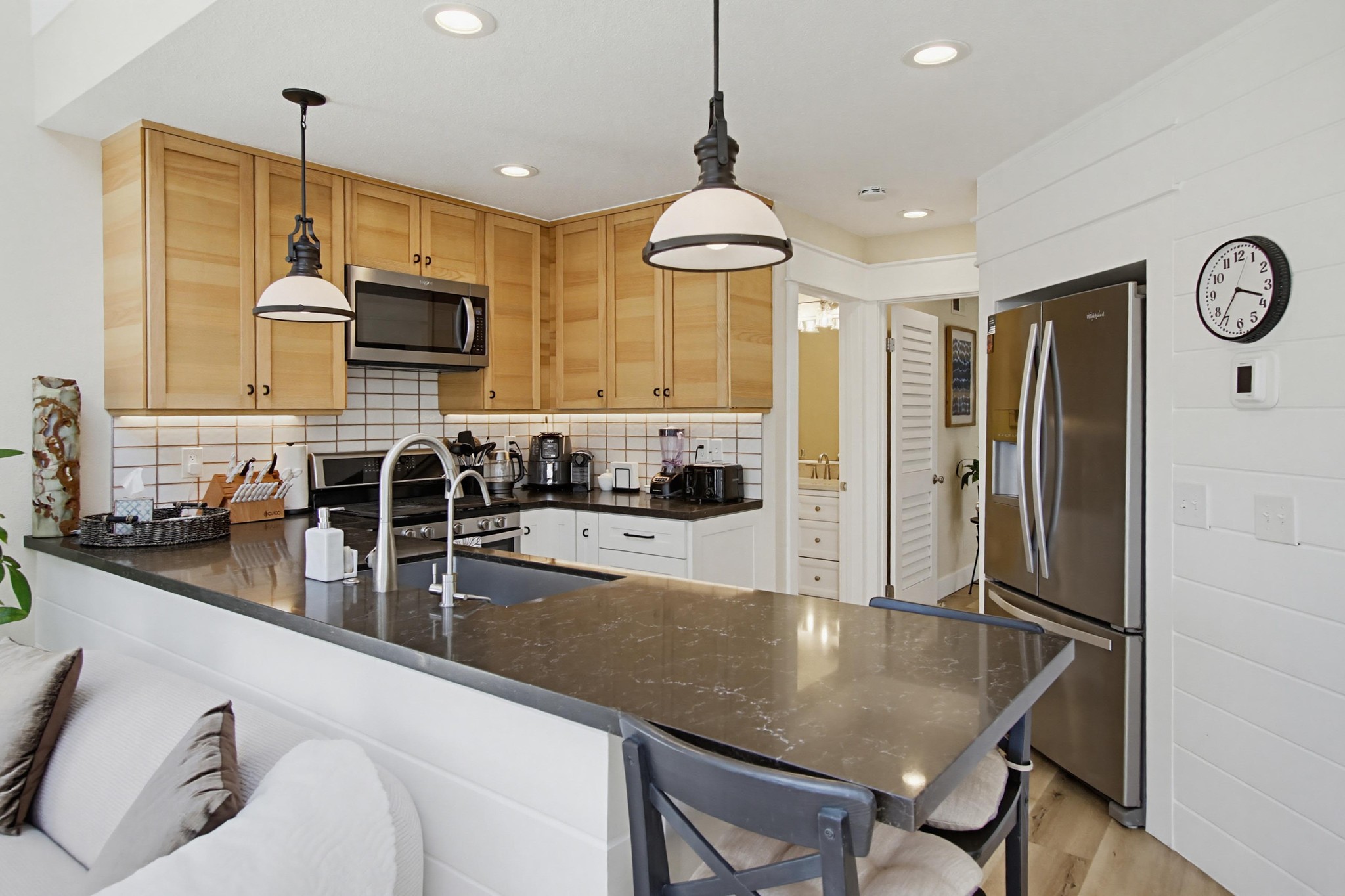 Virtual tour photo 21 of 84 for 217 Elm Ave