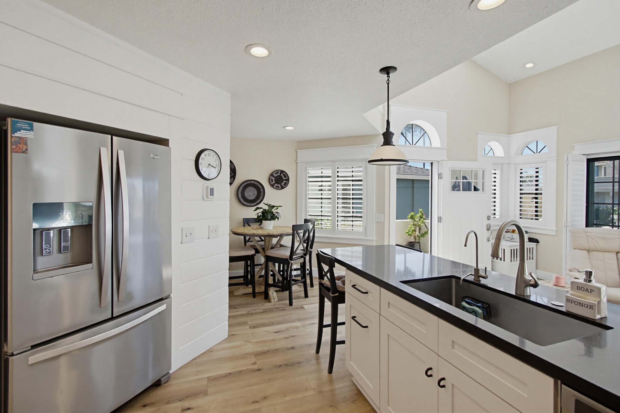 Virtual tour photo 24 of 84 for 217 Elm Ave