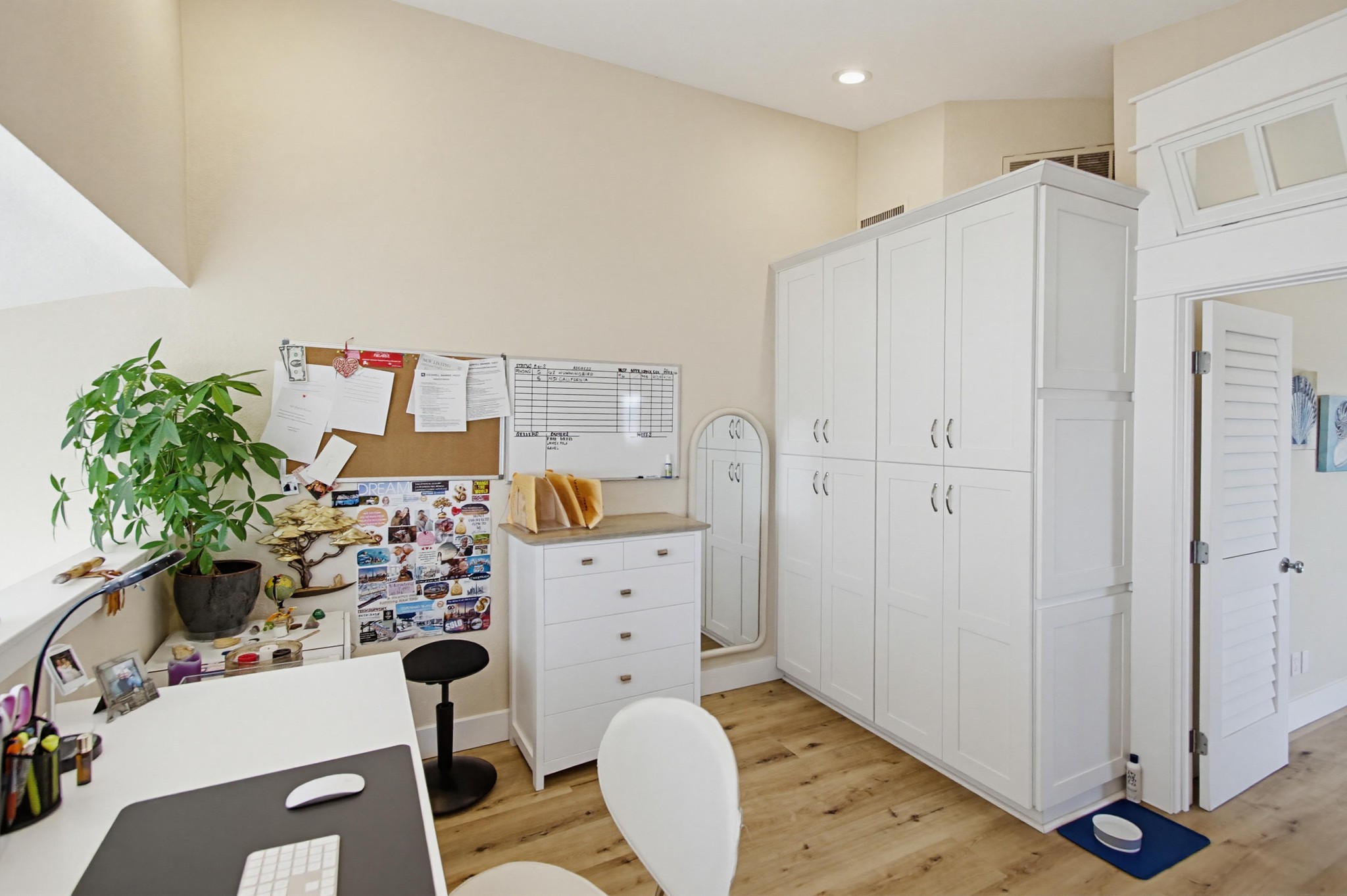 Virtual tour photo 40 of 84 for 217 Elm Ave