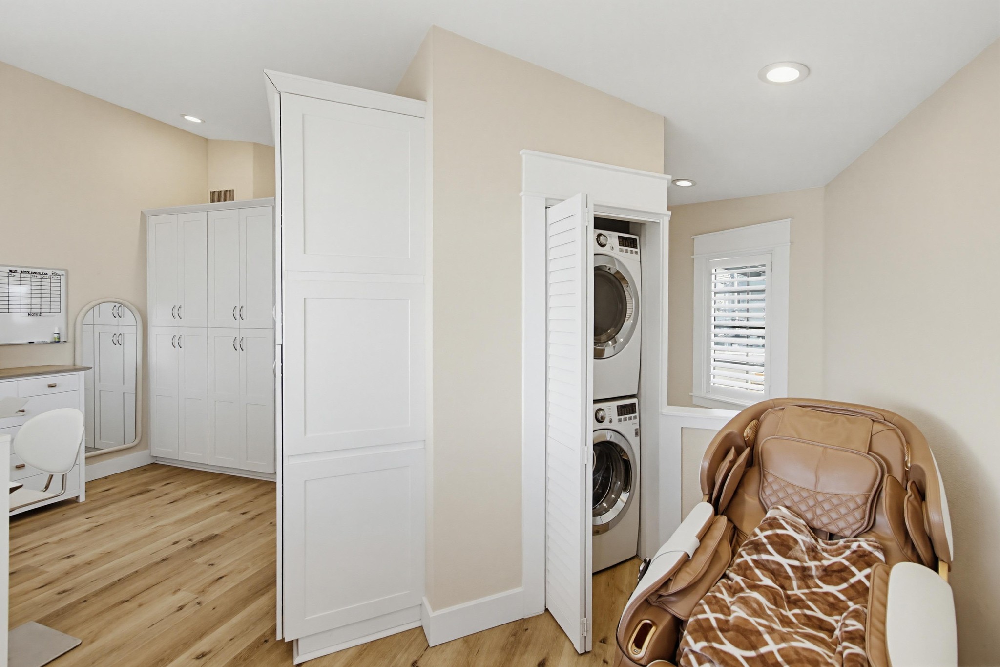Virtual tour photo 42 of 84 for 217 Elm Ave