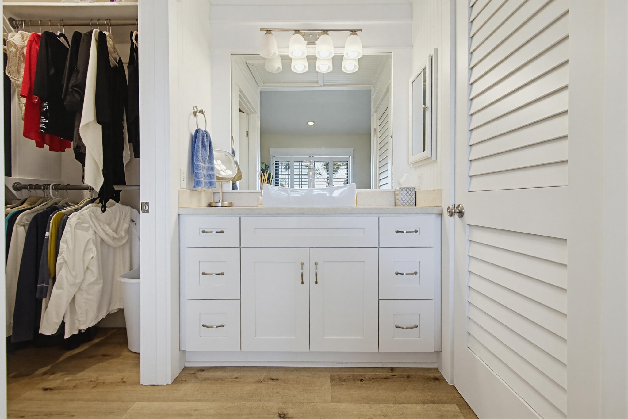 Virtual tour photo 55 of 84 for 217 Elm Ave