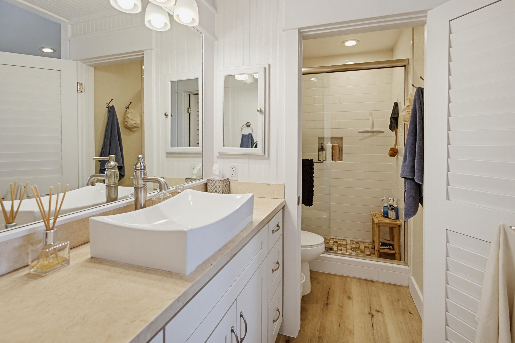 Virtual tour photo 56 of 84 for 217 Elm Ave