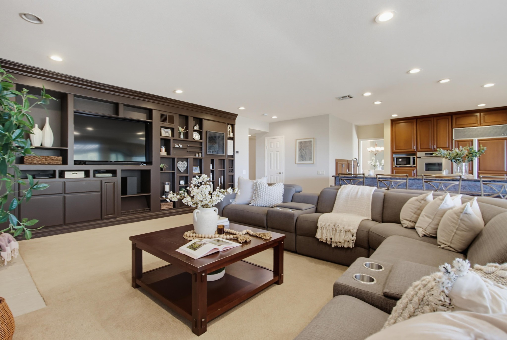 Virtual tour photo 22 of 108 for 2171 Paseo Grande
