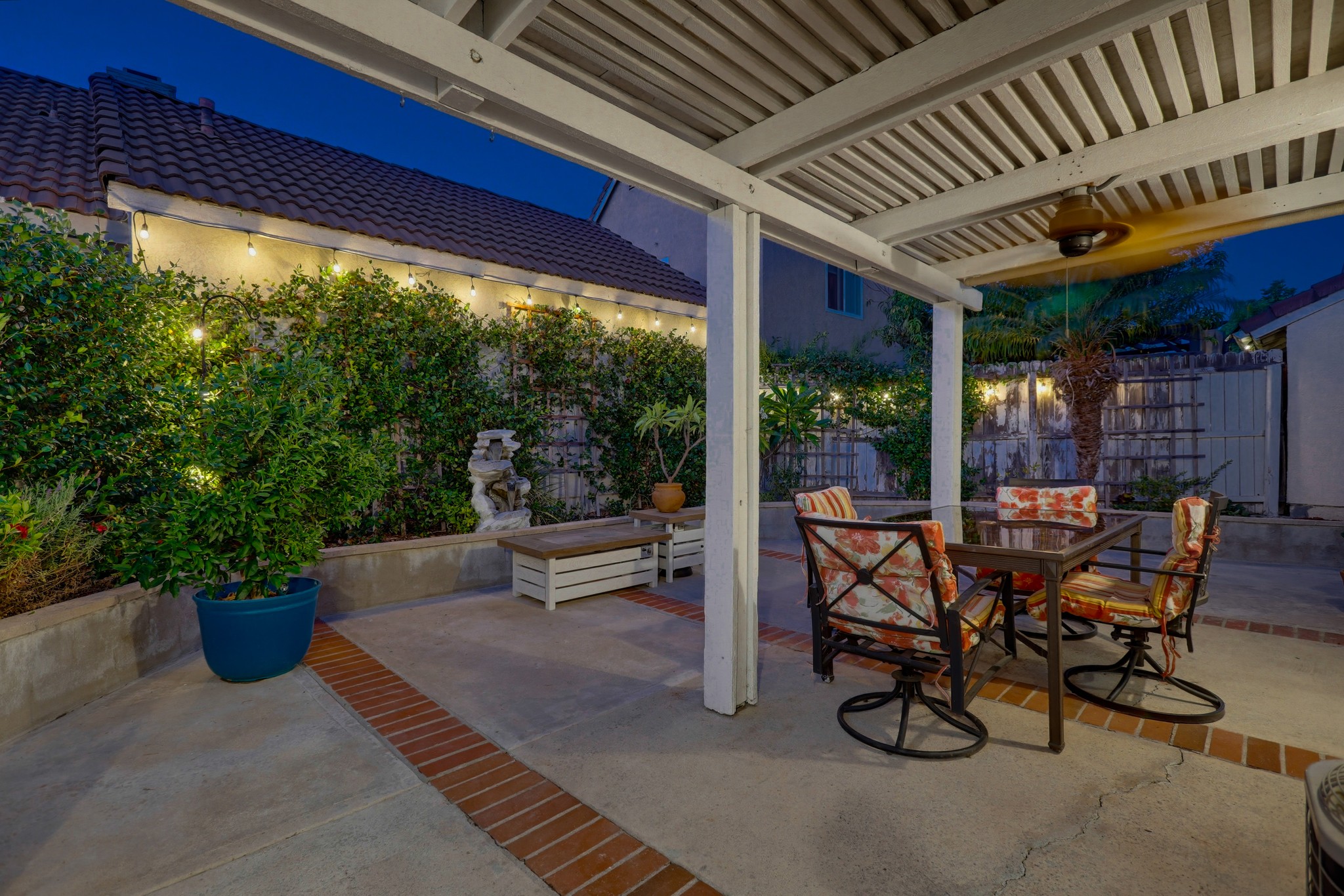 Virtual tour photo 6 of 58 for 21716 Paxton