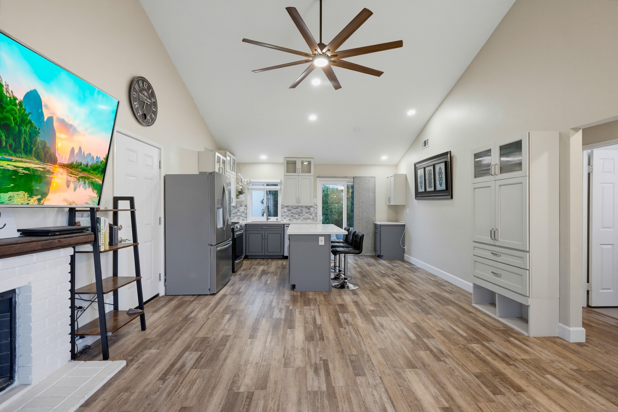 Virtual tour photo 15 of 58 for 21716 Paxton