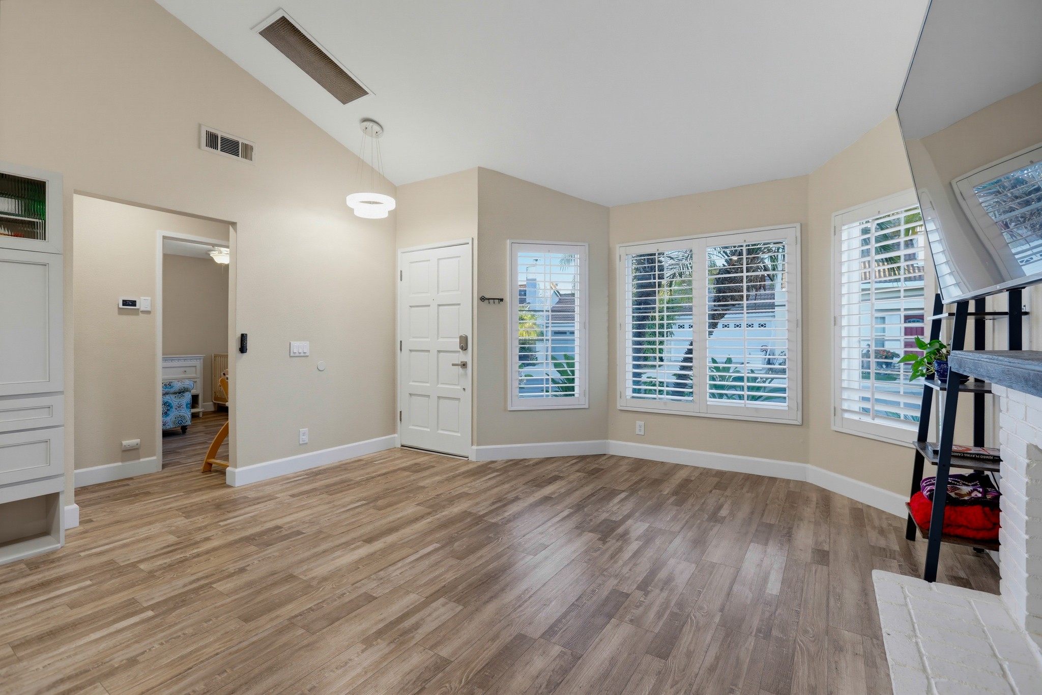 Virtual tour photo 17 of 58 for 21716 Paxton