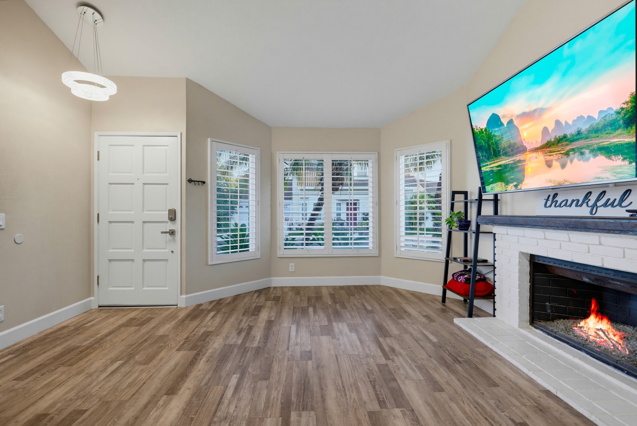 Virtual tour photo 18 of 58 for 21716 Paxton
