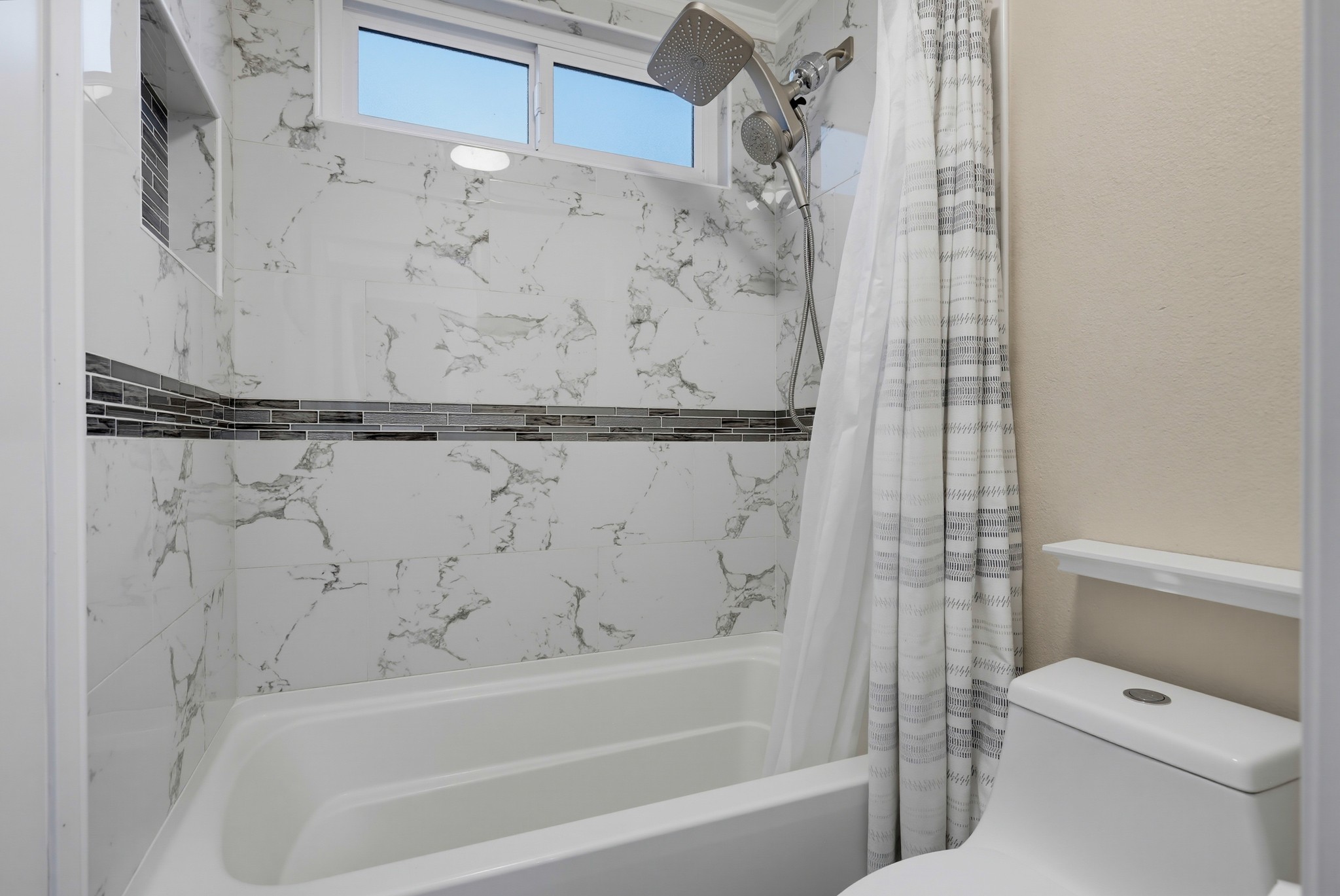 Virtual tour photo 37 of 58 for 21716 Paxton