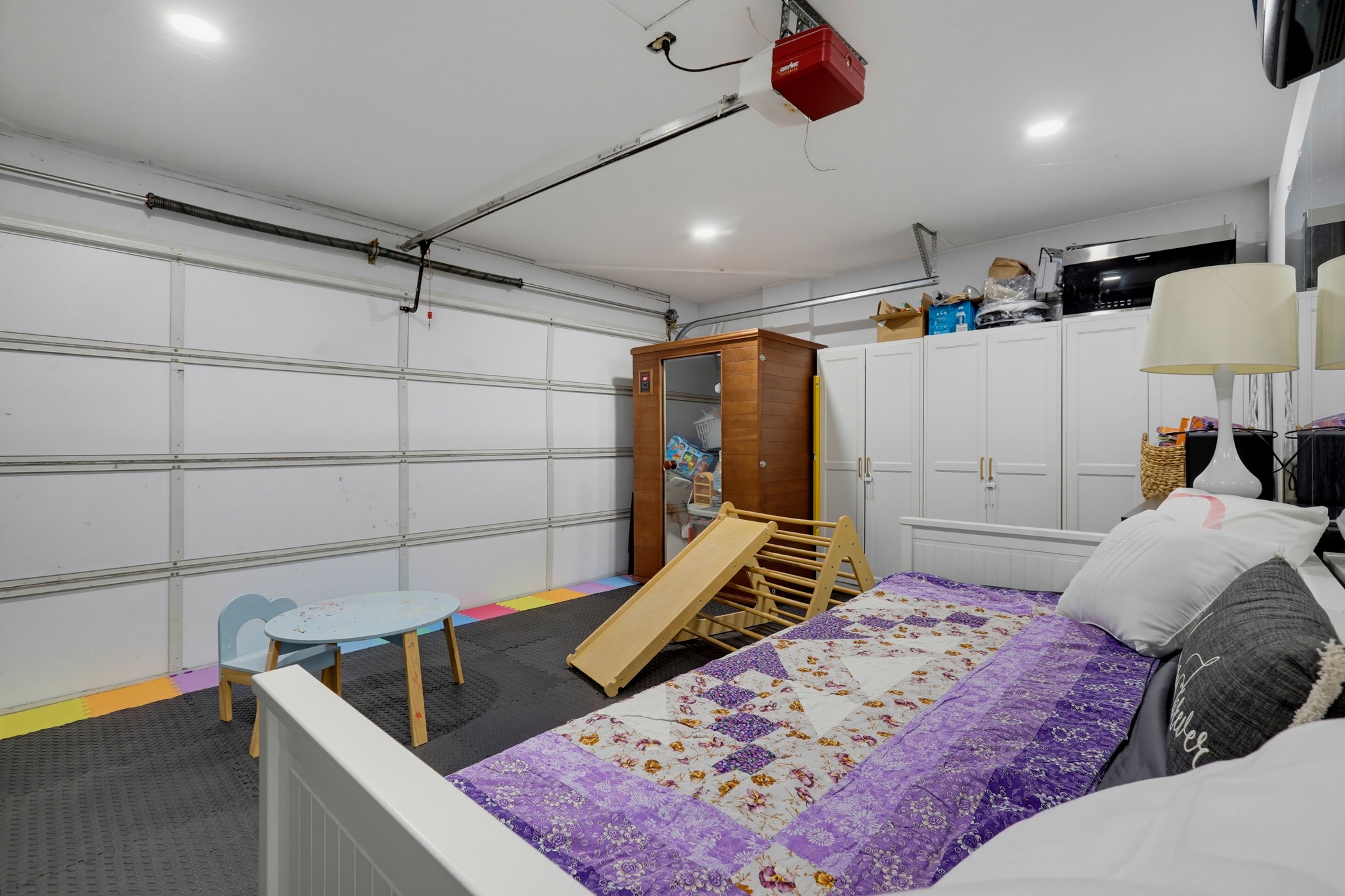 Virtual tour photo 39 of 58 for 21716 Paxton