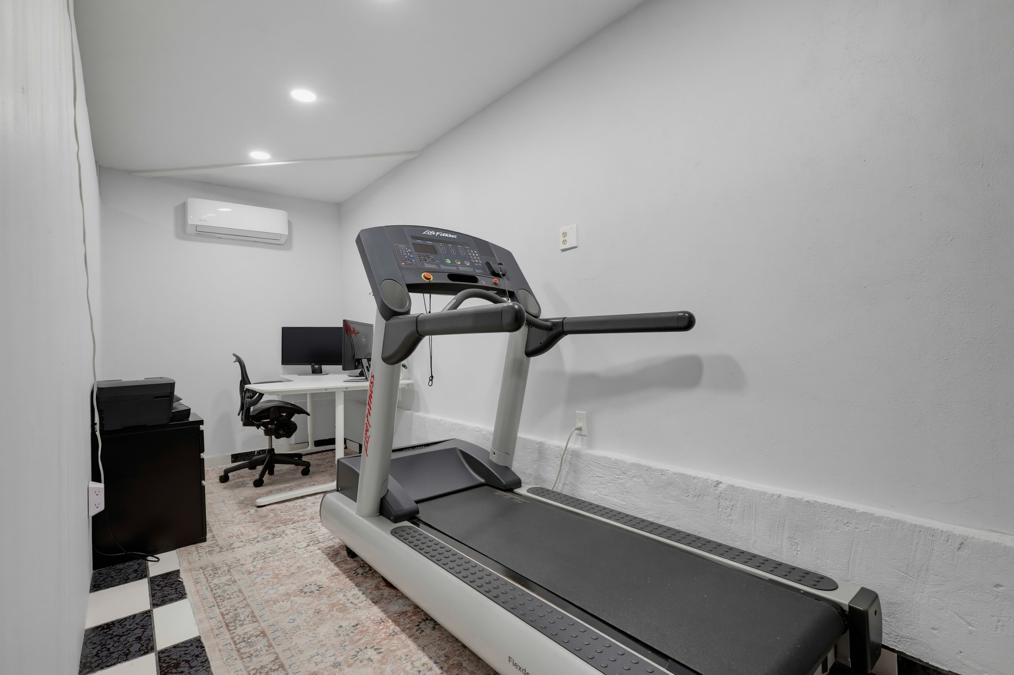 Virtual tour photo 43 of 58 for 21716 Paxton