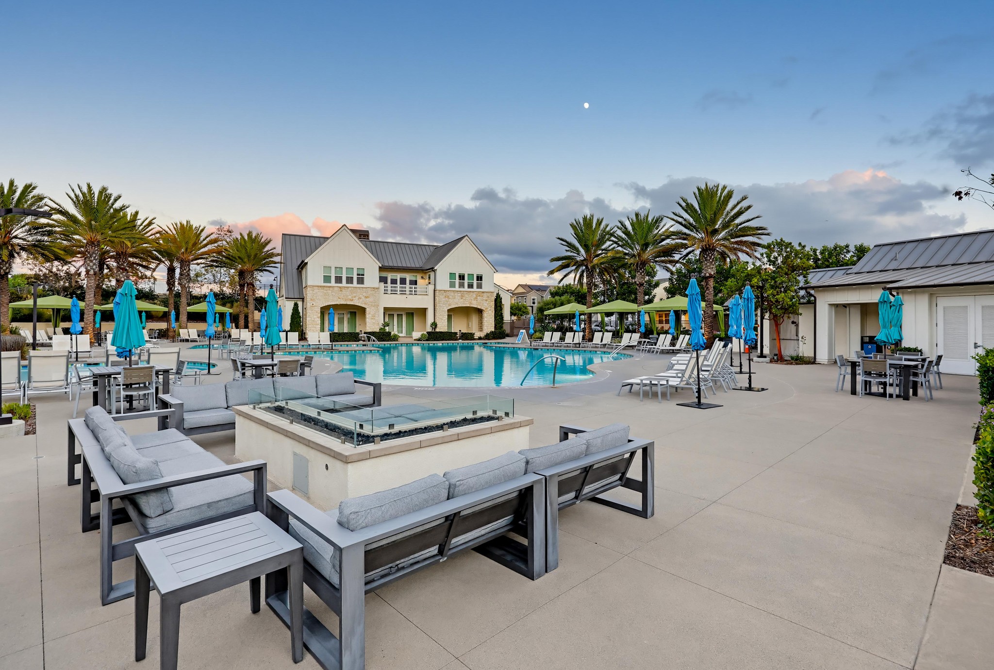 Virtual tour photo 100 of 120 for 2174 Tributary Dr #2