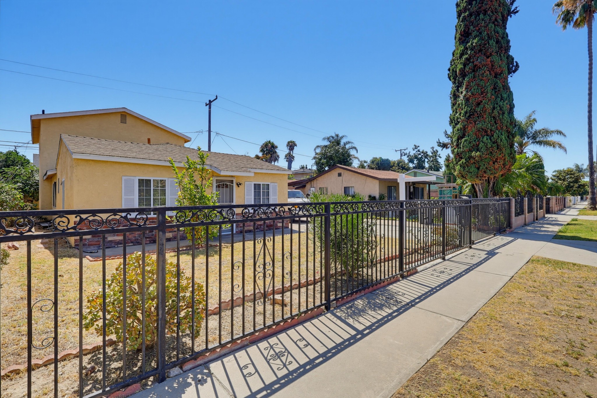 Virtual tour photo 4 of 57 for 21802 Elaine Ave
