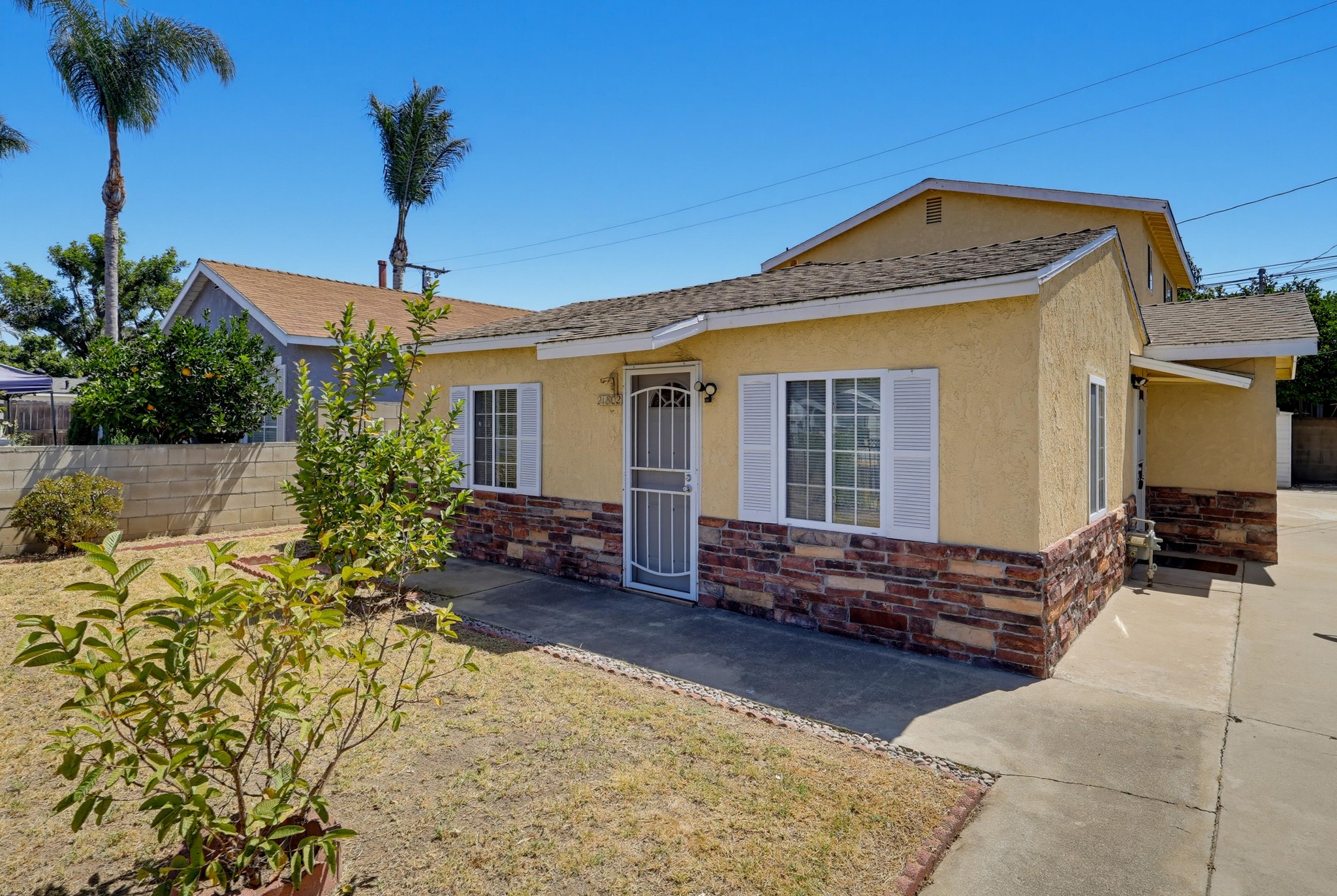 Virtual tour photo 5 of 57 for 21802 Elaine Ave