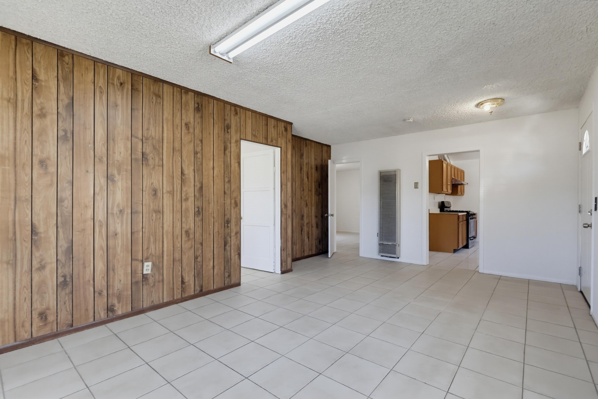 Virtual tour photo 10 of 57 for 21802 Elaine Ave