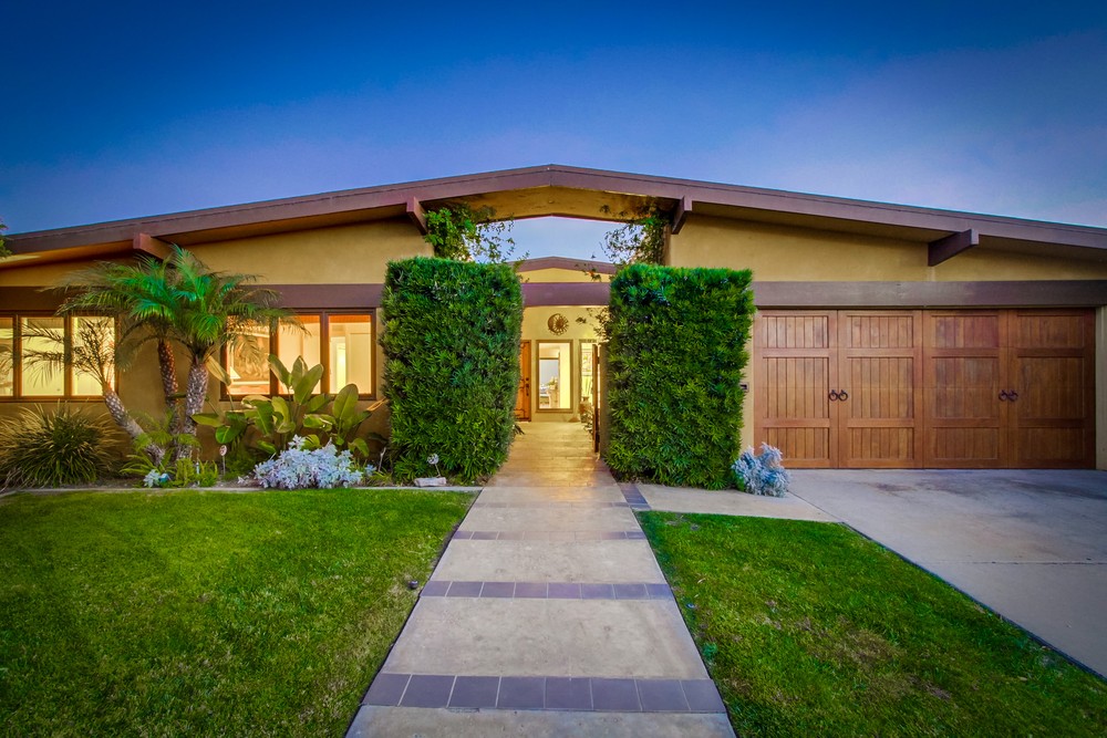 Virtual tour photo 3 of 64 for 2181 Belloc Ct