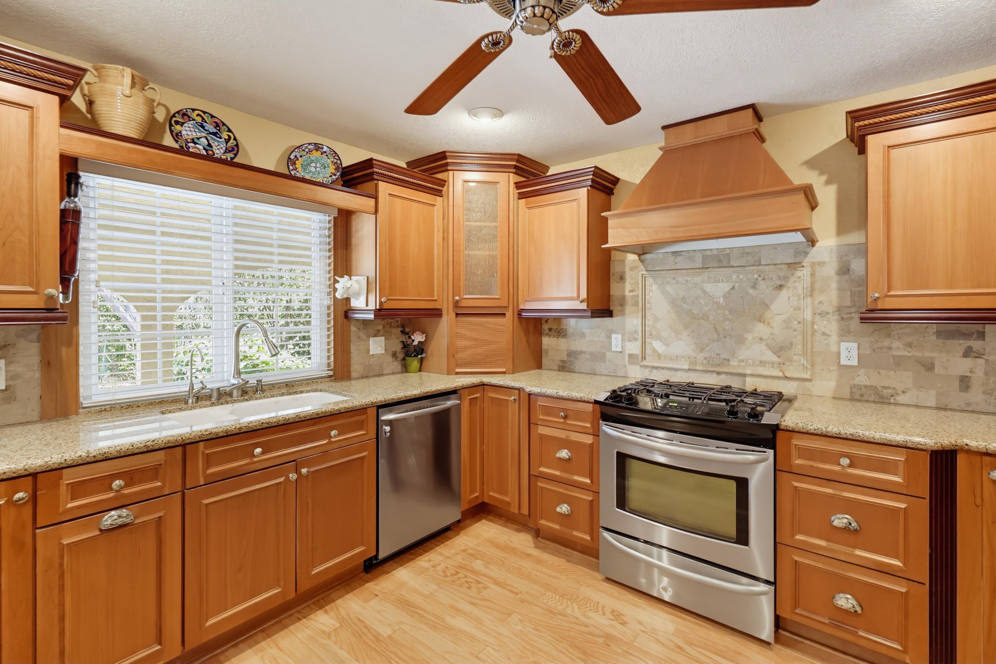 Virtual tour photo 21 of 124 for 2185 Via Dieguenos
