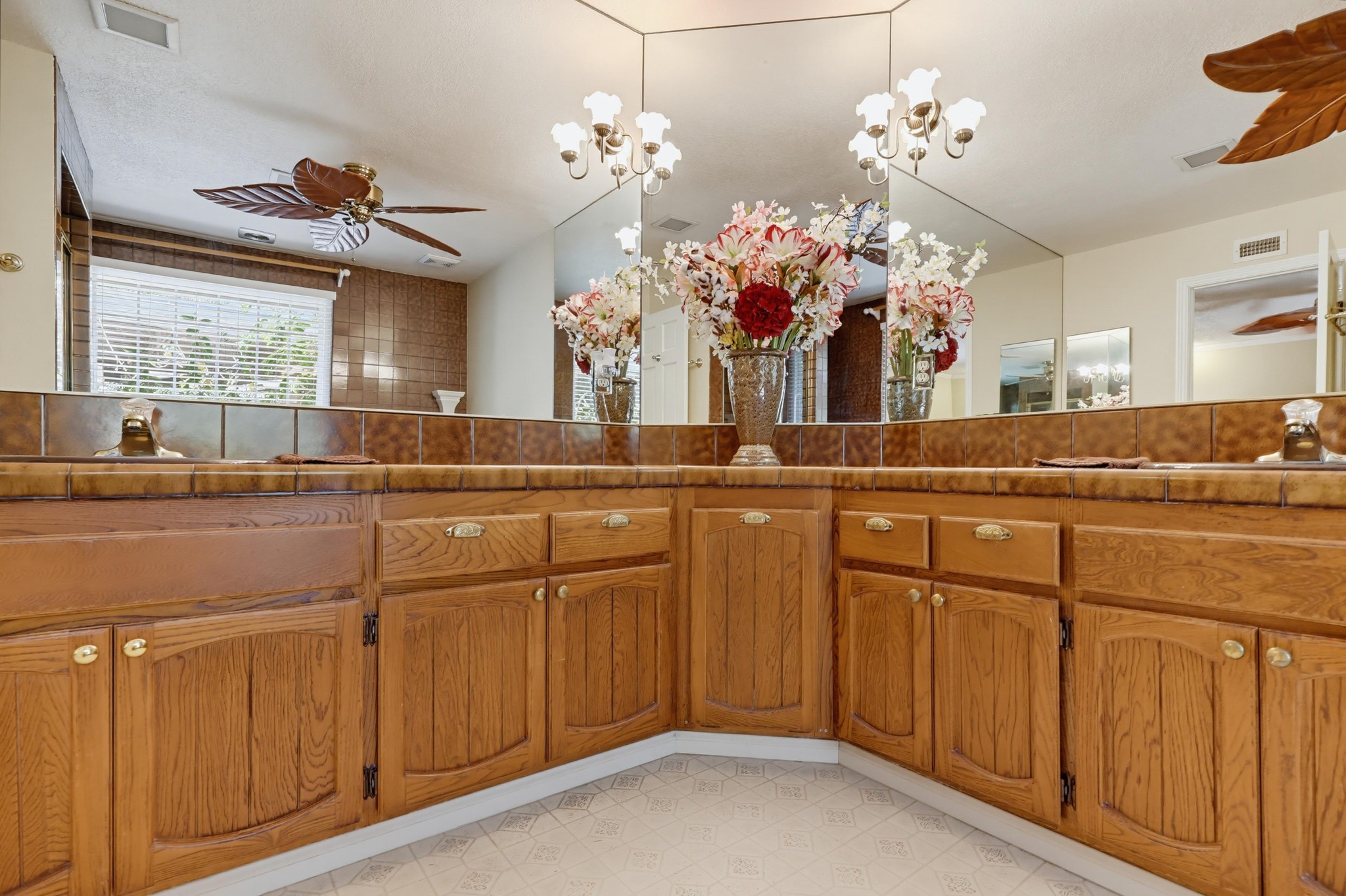 Virtual tour photo 44 of 124 for 2185 Via Dieguenos