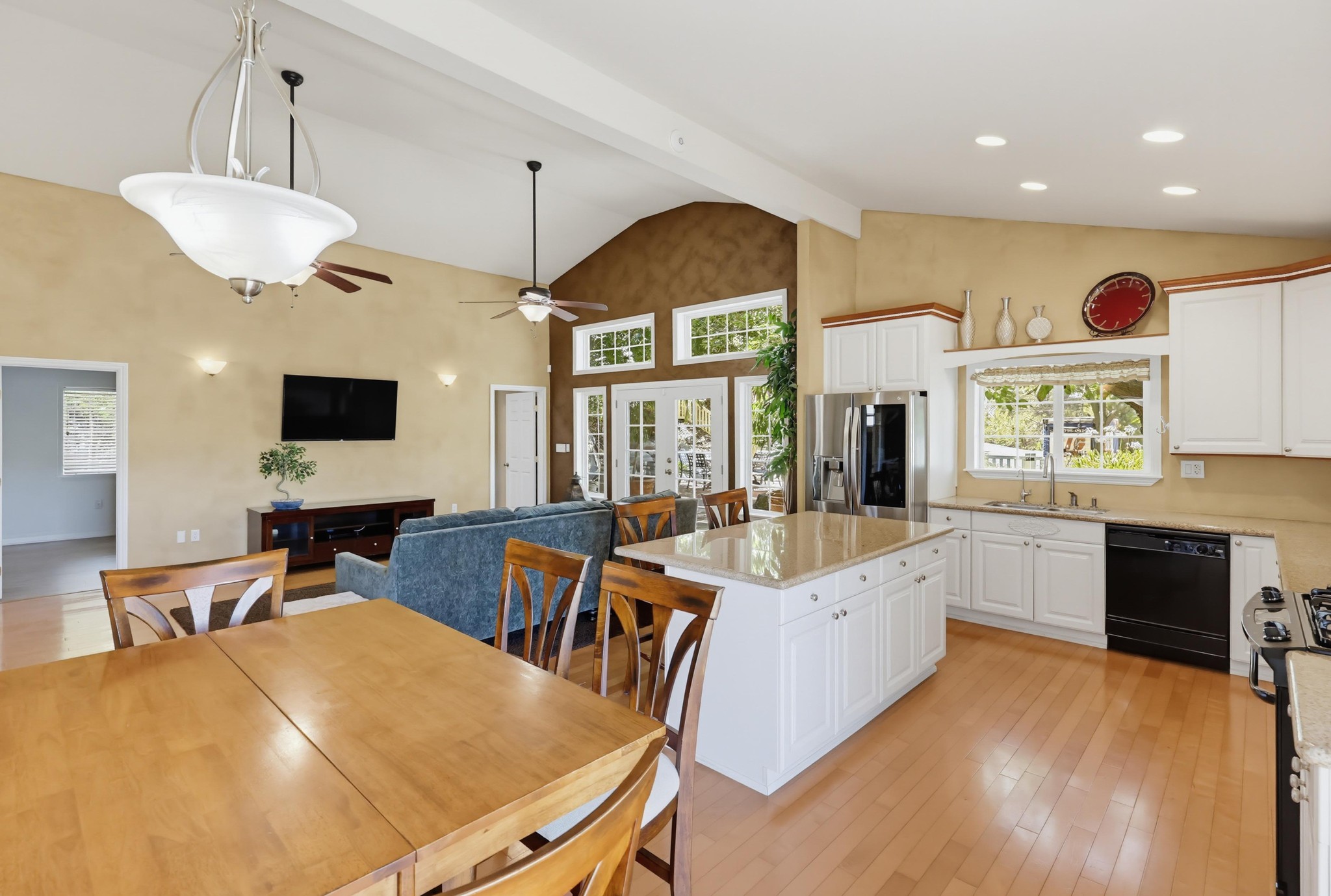 Virtual tour photo 80 of 124 for 2185 Via Dieguenos