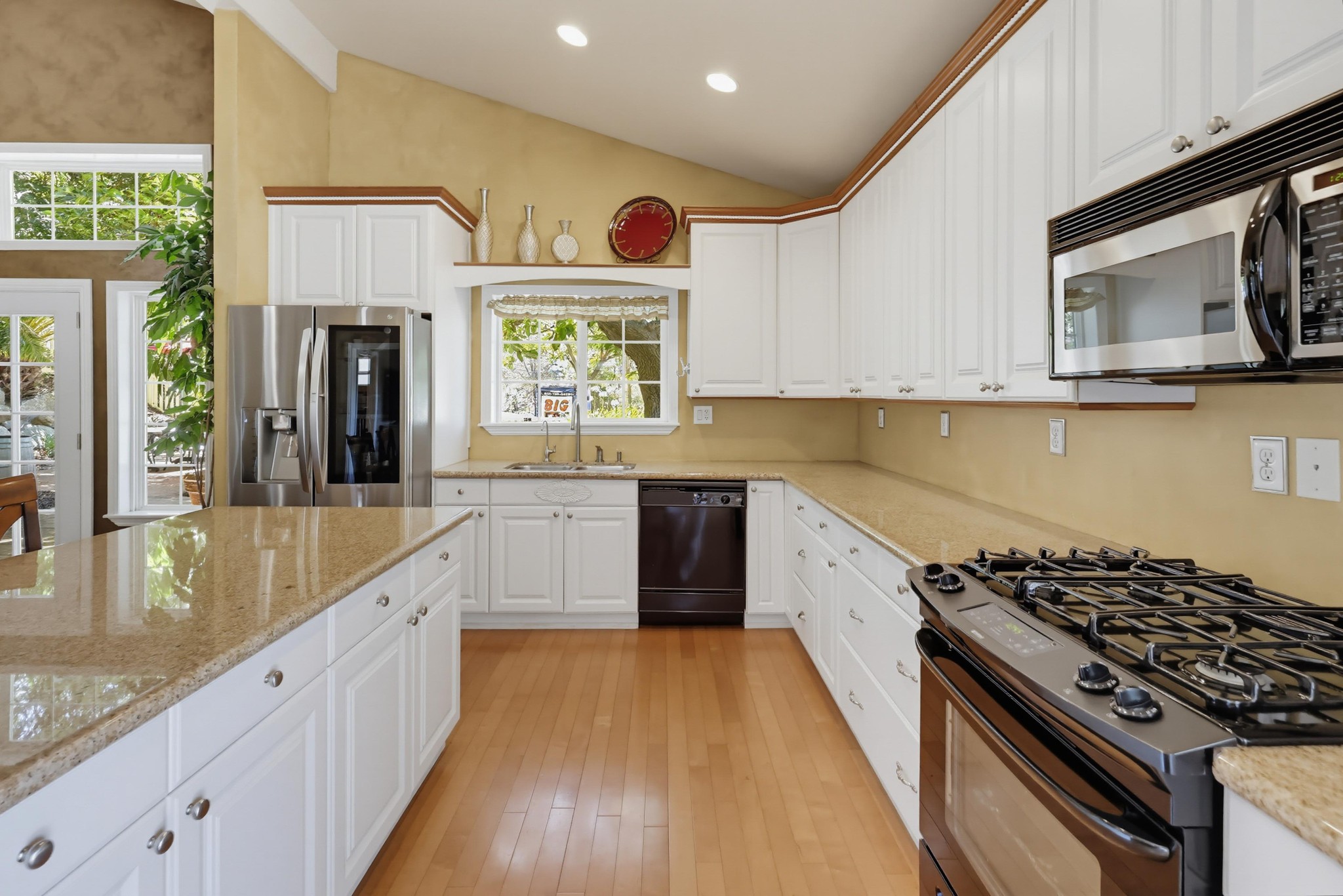 Virtual tour photo 81 of 124 for 2185 Via Dieguenos