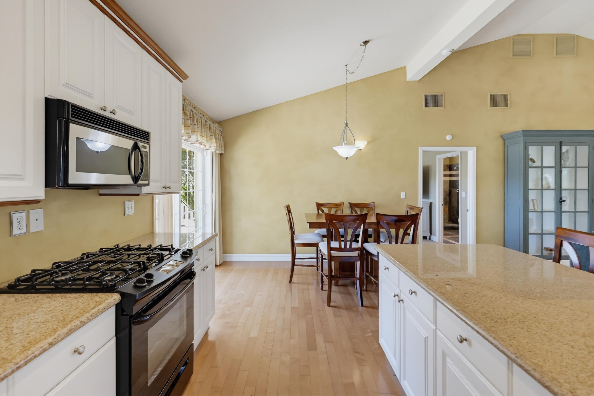 Virtual tour photo 84 of 124 for 2185 Via Dieguenos