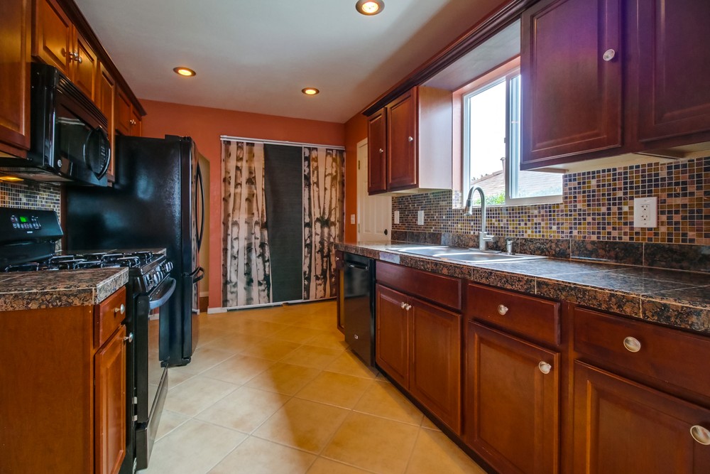 Virtual tour photo 20 of 44 for 219 Evans Street 