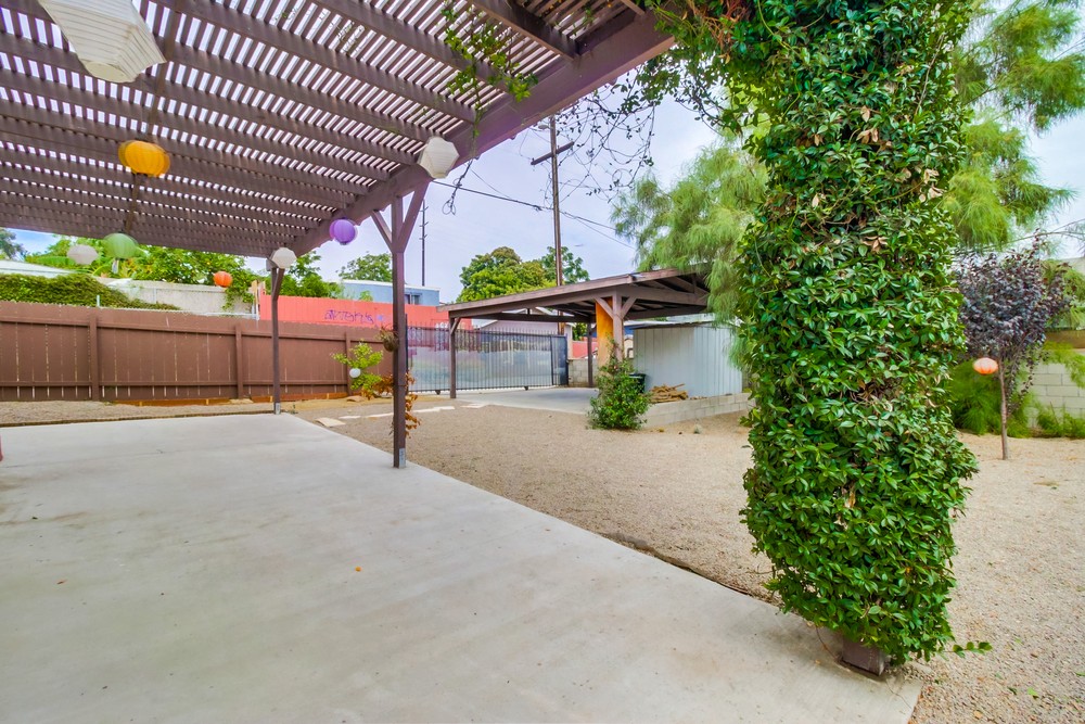 Virtual tour photo 37 of 44 for 219 Evans Street 
