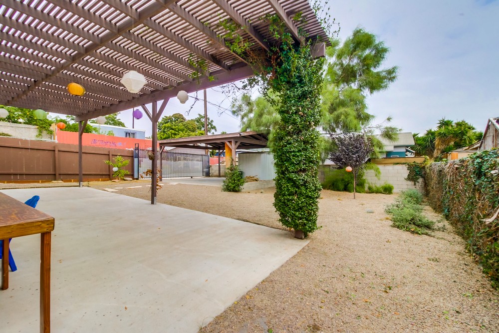 Virtual tour photo 38 of 44 for 219 Evans Street 