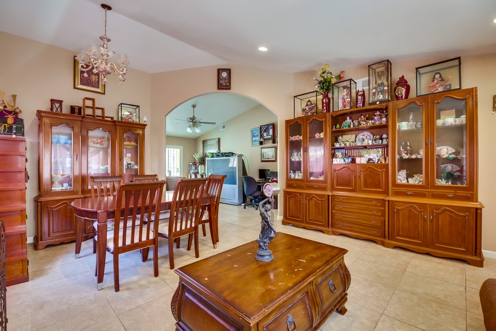 Virtual tour photo 11 of 41 for 219 Shady Oak Rd
