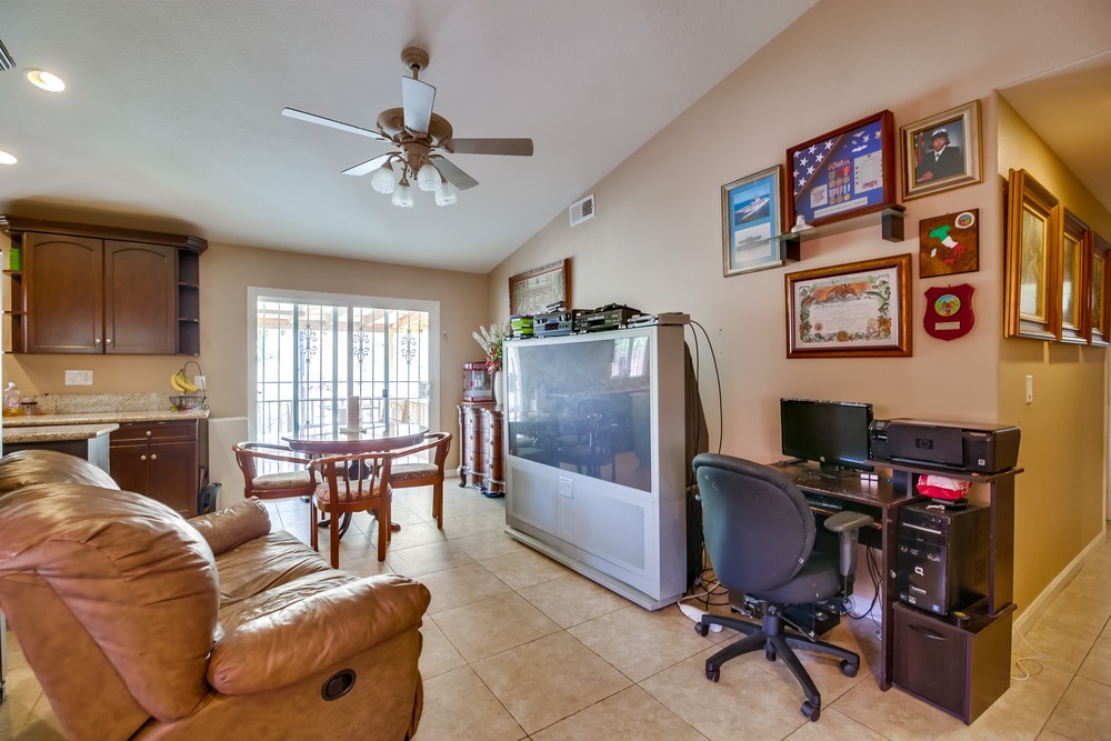 Virtual tour photo 15 of 41 for 219 Shady Oak Rd