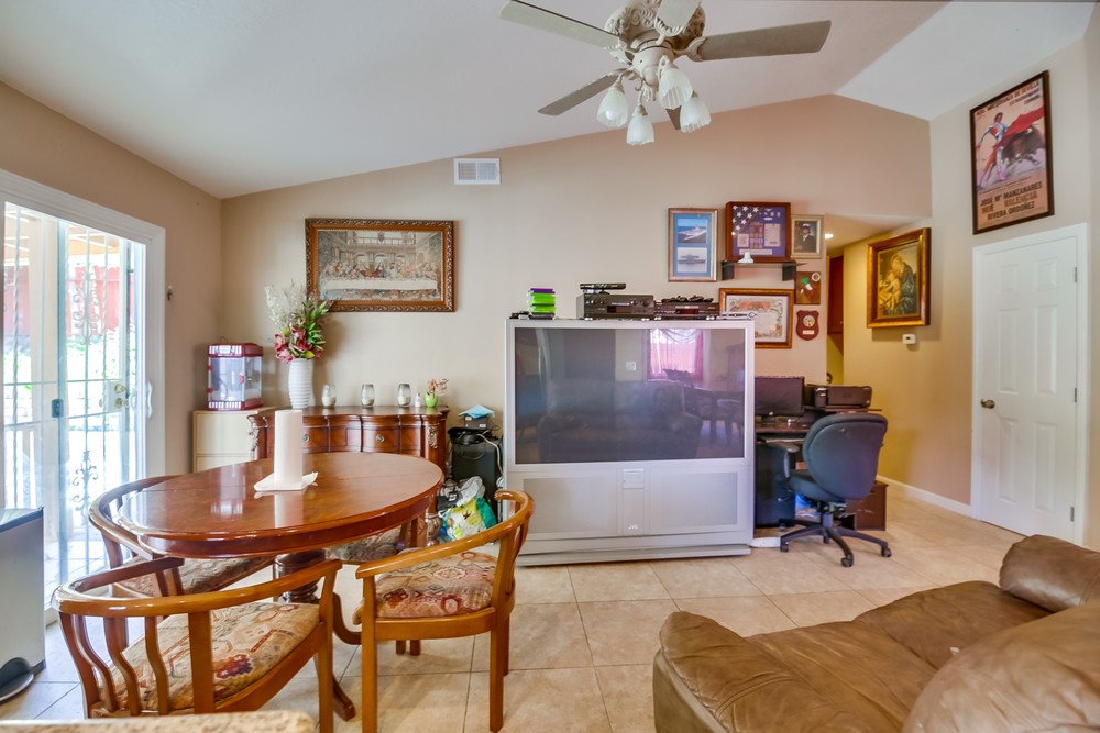 Virtual tour photo 18 of 41 for 219 Shady Oak Rd