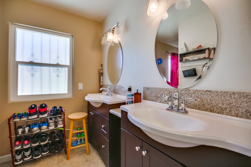 Virtual tour photo 28 of 41 for 219 Shady Oak Rd