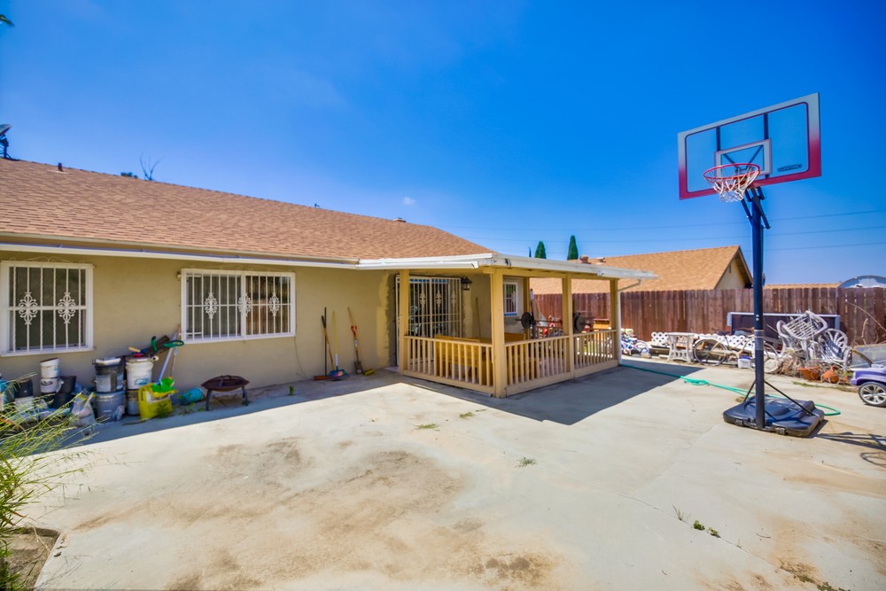 Virtual tour photo 39 of 41 for 219 Shady Oak Rd