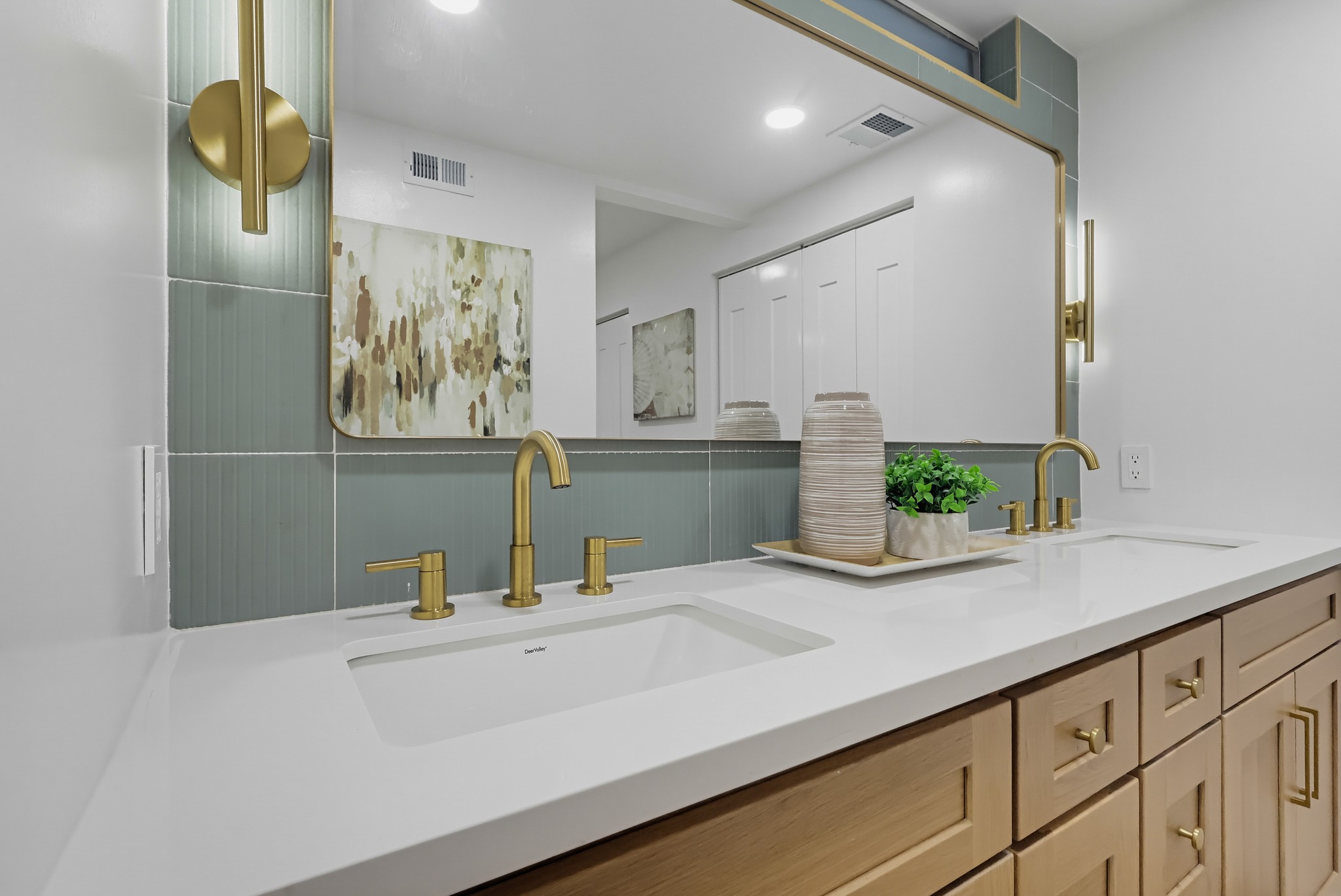 Virtual tour photo 61 of 110 for 219 Villa Rita Dr