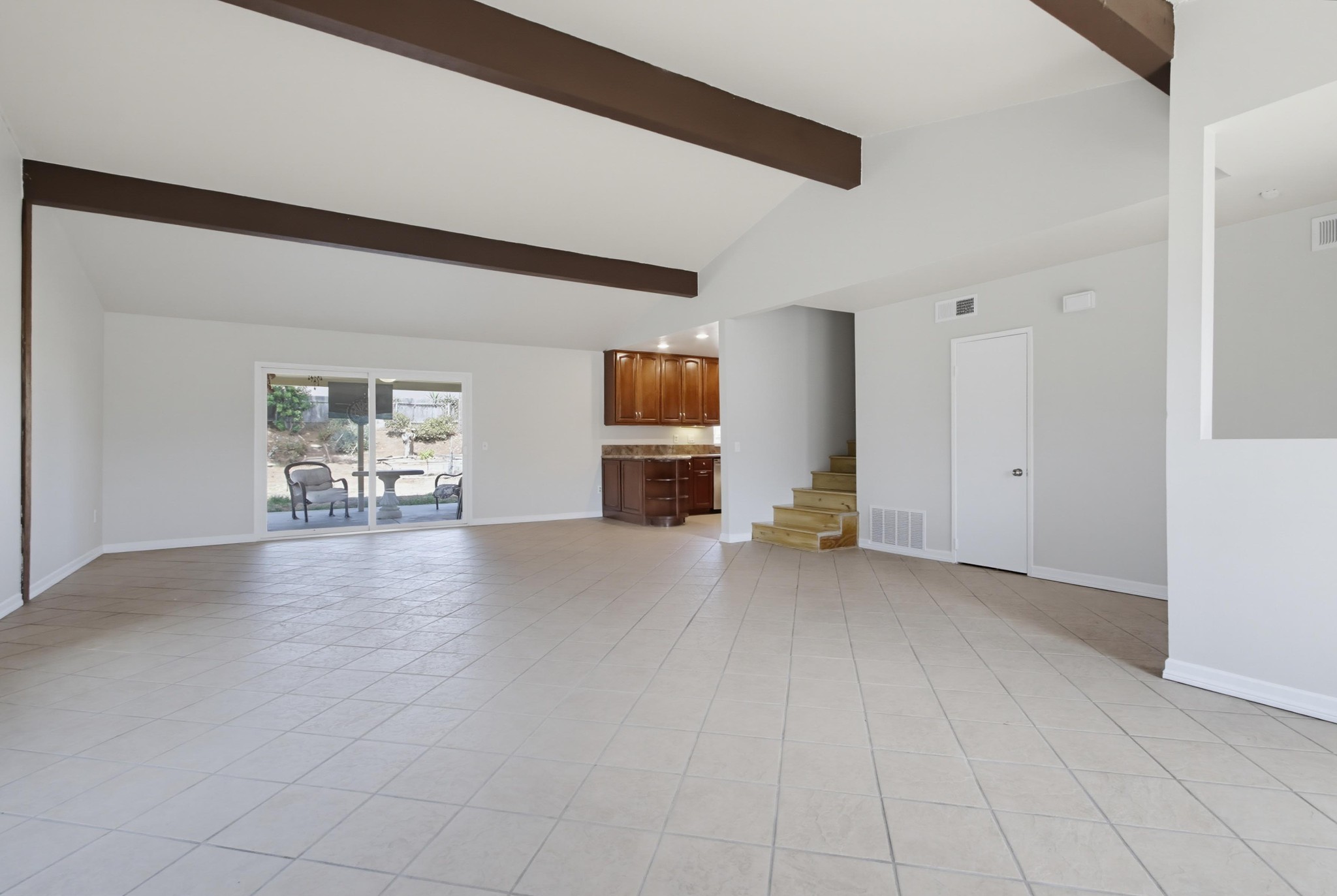 Virtual tour photo 9 of 59 for 2190 Greenbrier Dr