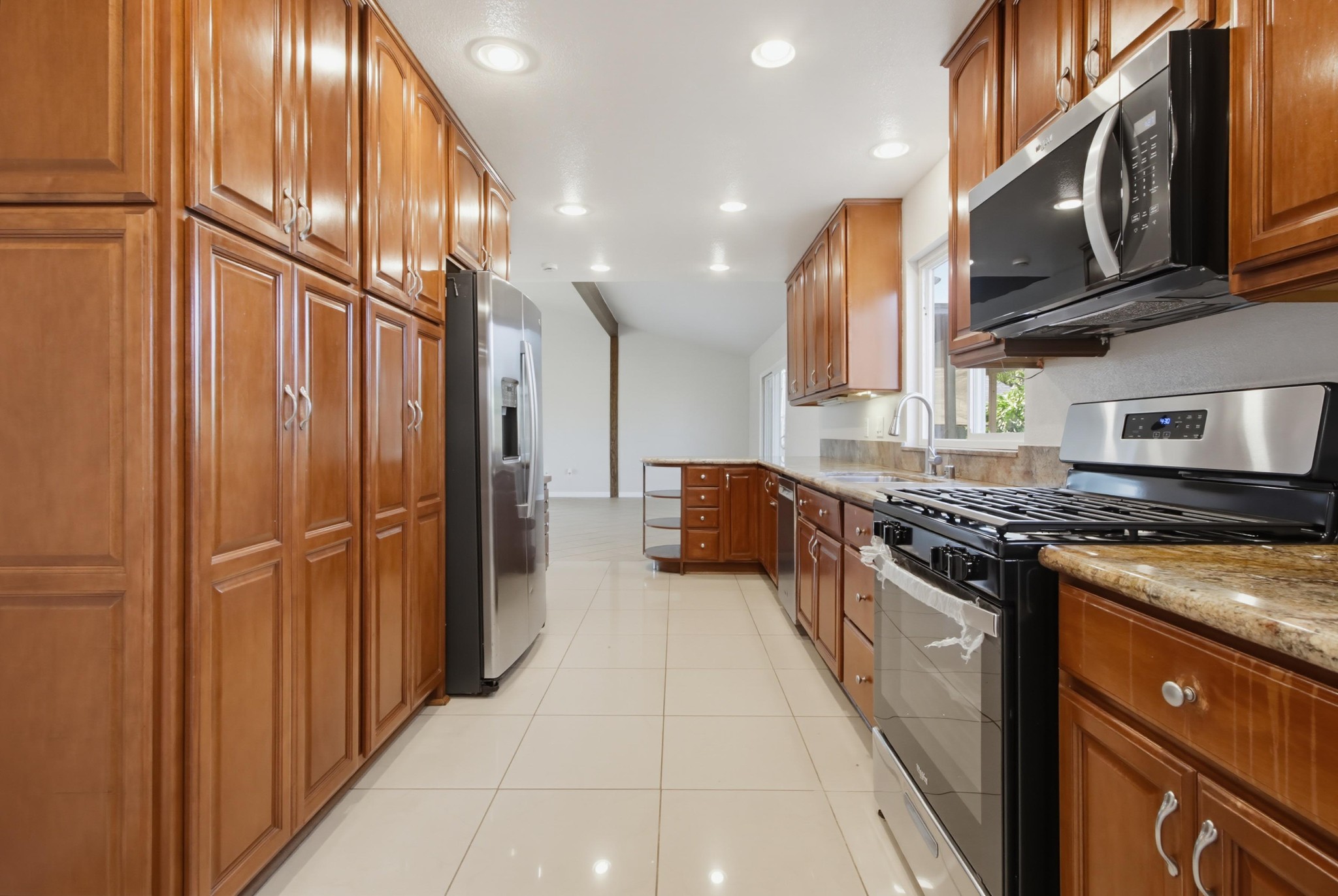 Virtual tour photo 20 of 59 for 2190 Greenbrier Dr