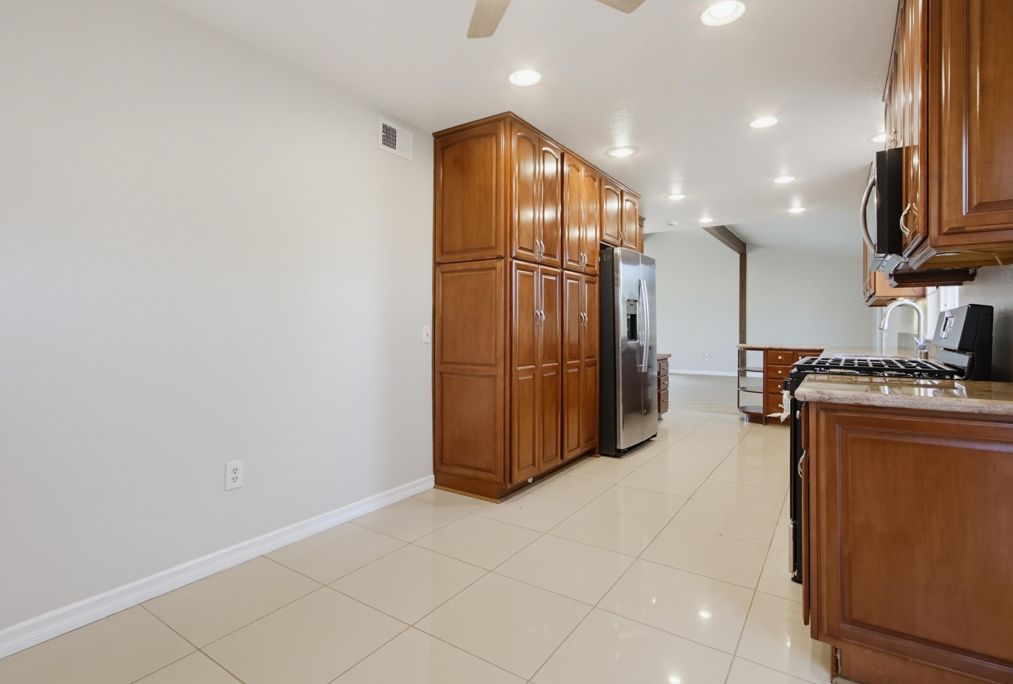 Virtual tour photo 22 of 59 for 2190 Greenbrier Dr