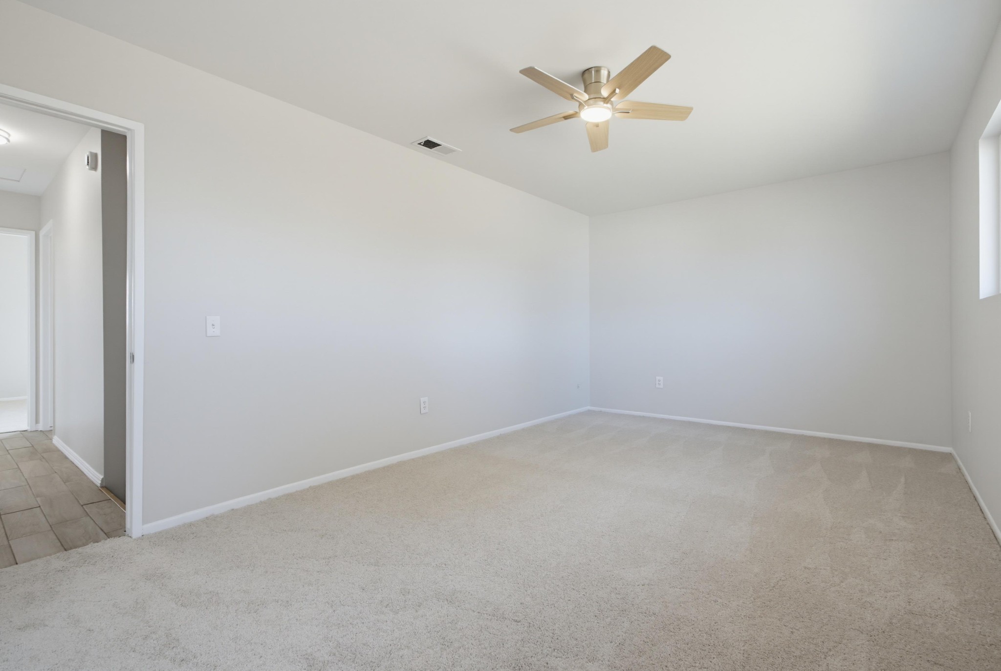 Virtual tour photo 28 of 59 for 2190 Greenbrier Dr