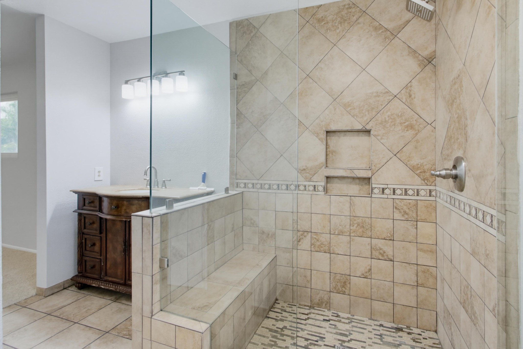 Virtual tour photo 33 of 59 for 2190 Greenbrier Dr