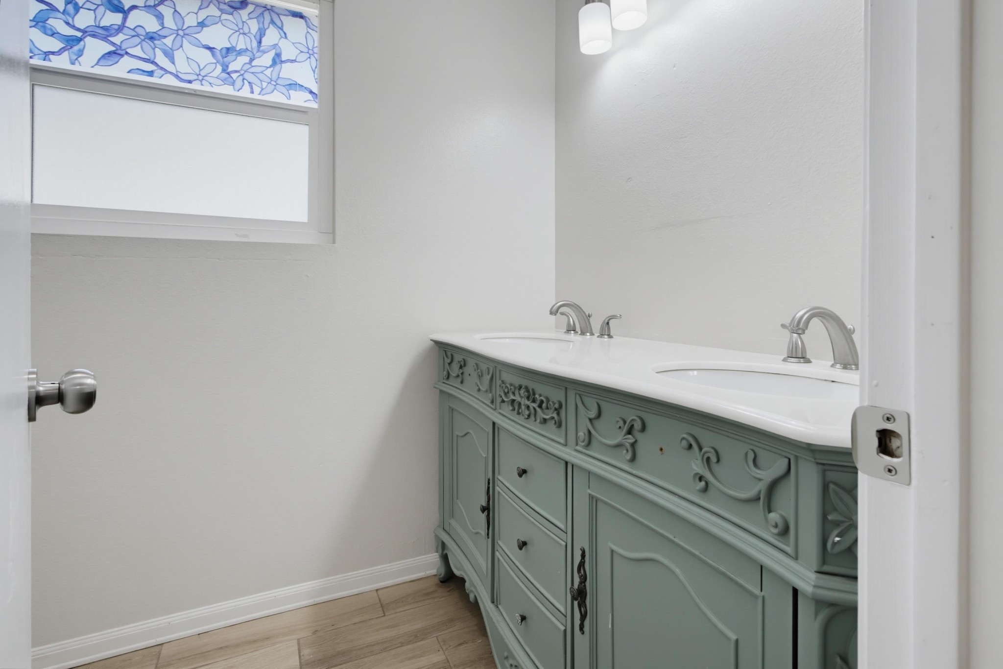Virtual tour photo 36 of 59 for 2190 Greenbrier Dr