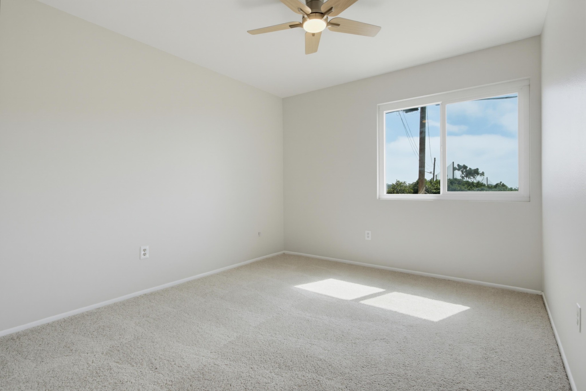 Virtual tour photo 39 of 59 for 2190 Greenbrier Dr